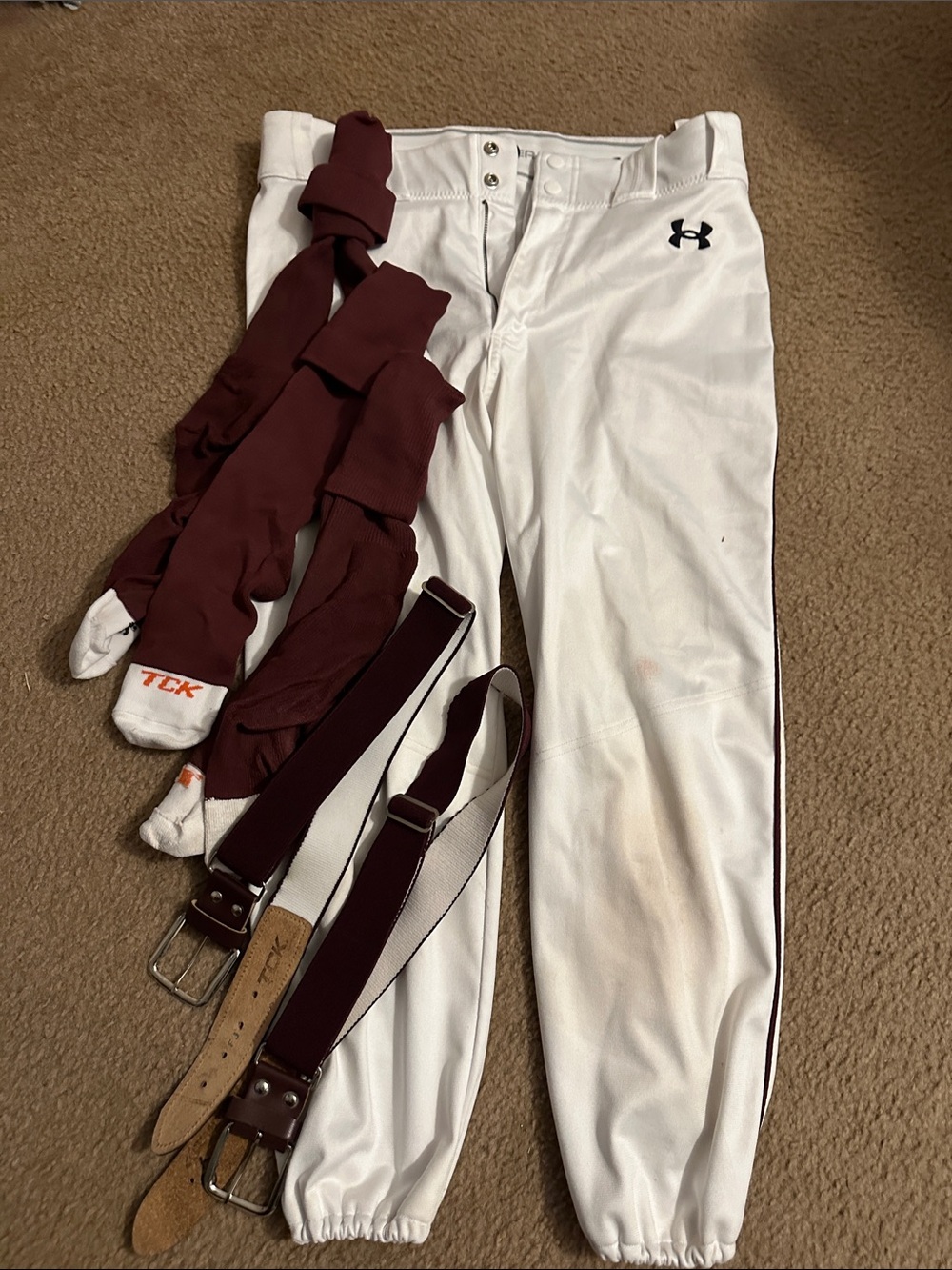 Under Armour White Baseball piped maroon Pants, 3 tsk socks, 2 belts